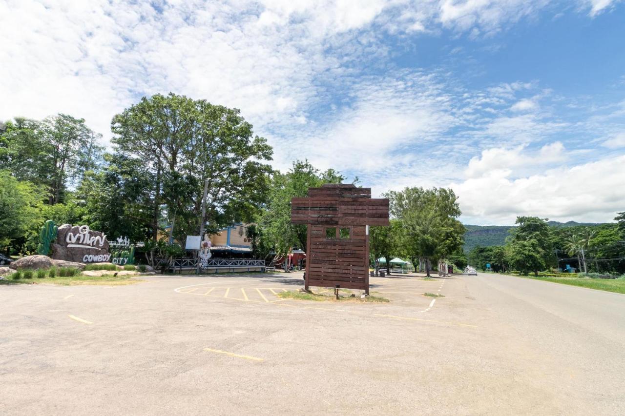 Capital O 1110 Khaoyai Cowboy City Resort Му Сі Екстер'єр фото