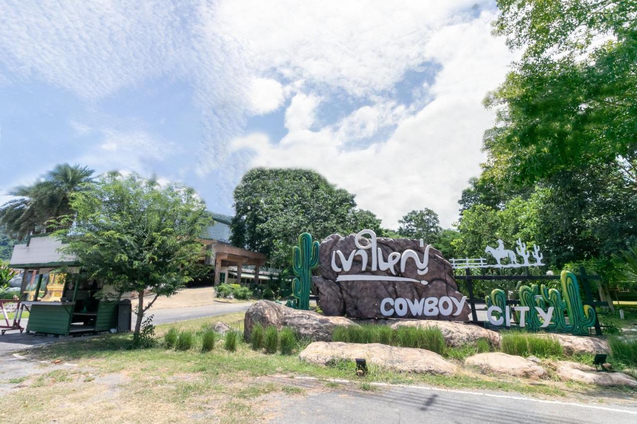 Capital O 1110 Khaoyai Cowboy City Resort Му Сі Екстер'єр фото